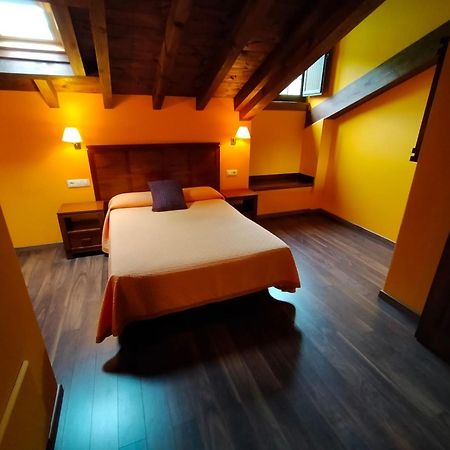 Hotel El Quintanal Bode Bagian luar foto
