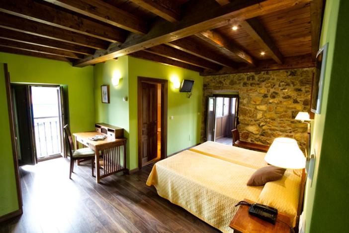 Hotel El Quintanal Bode Bagian luar foto
