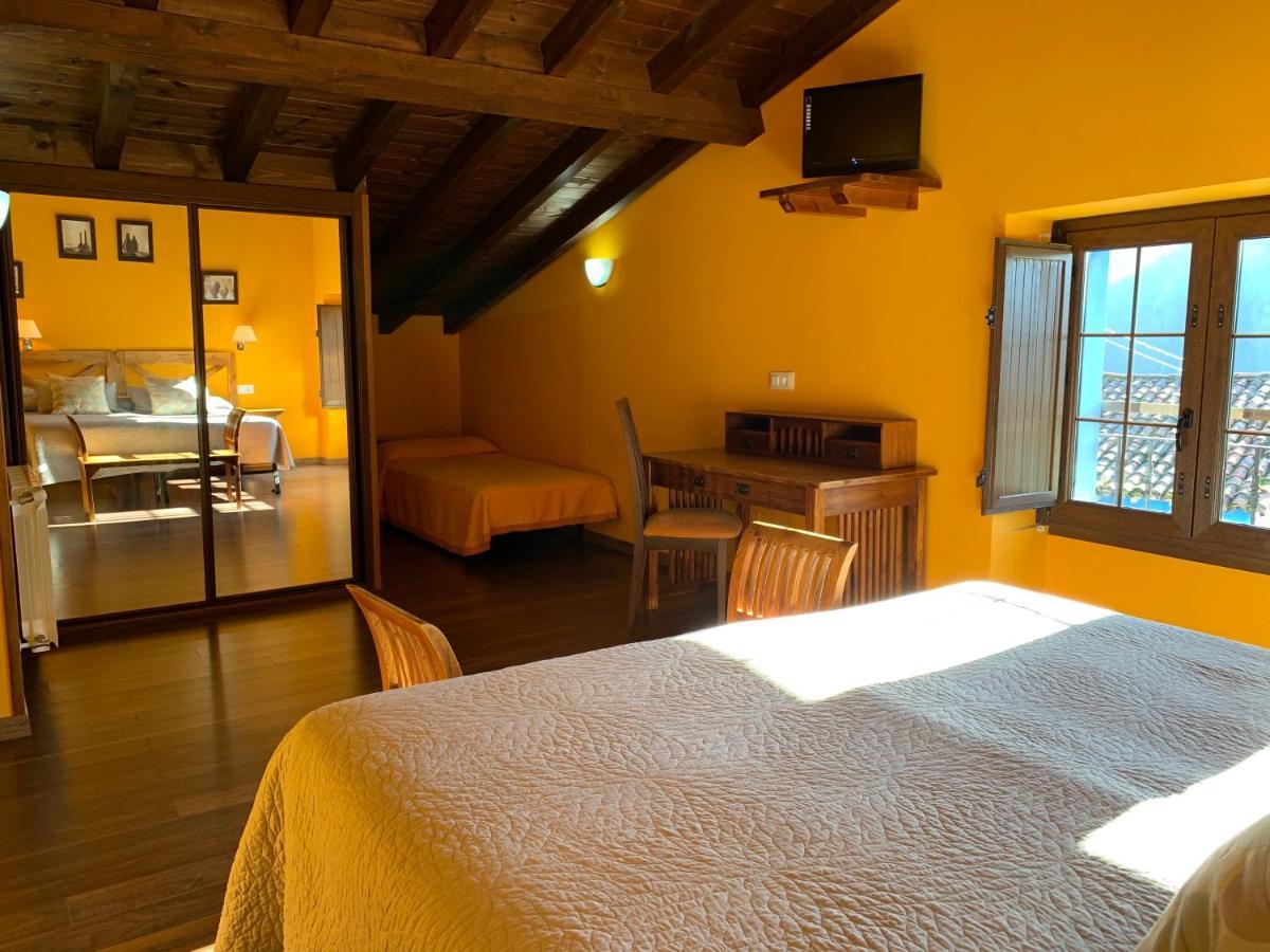 Hotel El Quintanal Bode Bagian luar foto