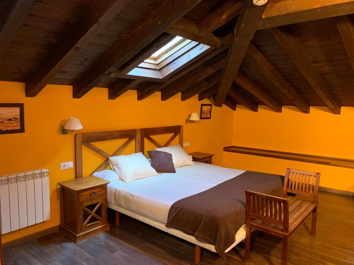 Hotel El Quintanal Bode Bagian luar foto