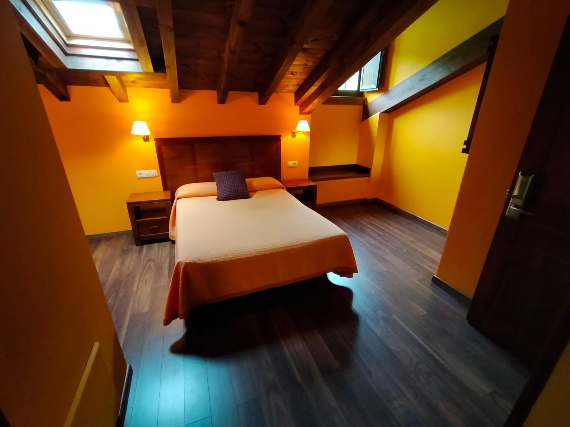 Hotel El Quintanal Bode Bagian luar foto